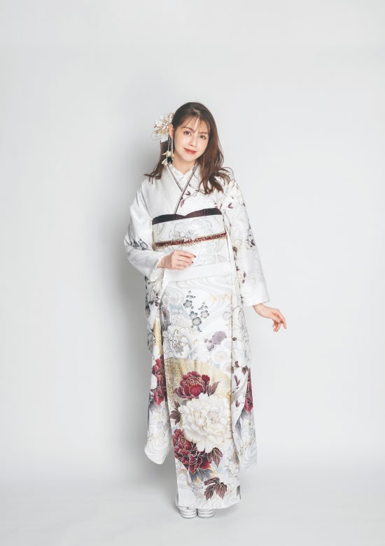 最新の振袖119